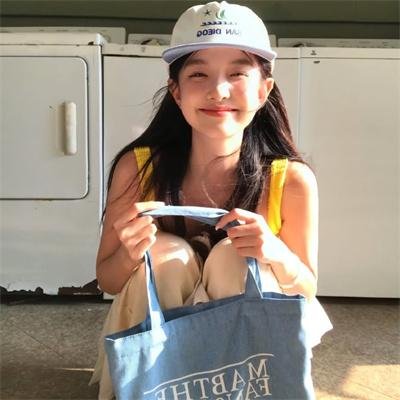 仙人坝的红衣兜